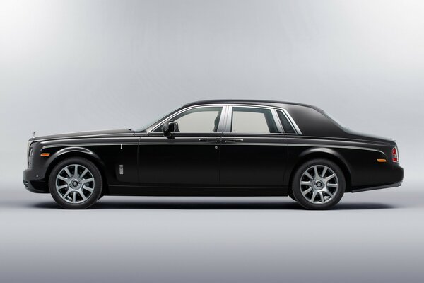 Rolls Royce автомобиль дөңгелектері