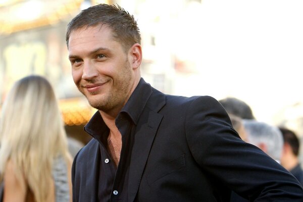 El actor Tom Hardy foto adulto