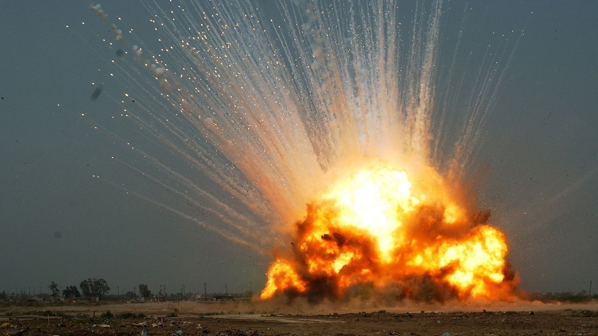 explosiones desastre llama peligro explosión paisaje erupción ciencia noche al aire libre oscuro intensidad puesta de sol cielo