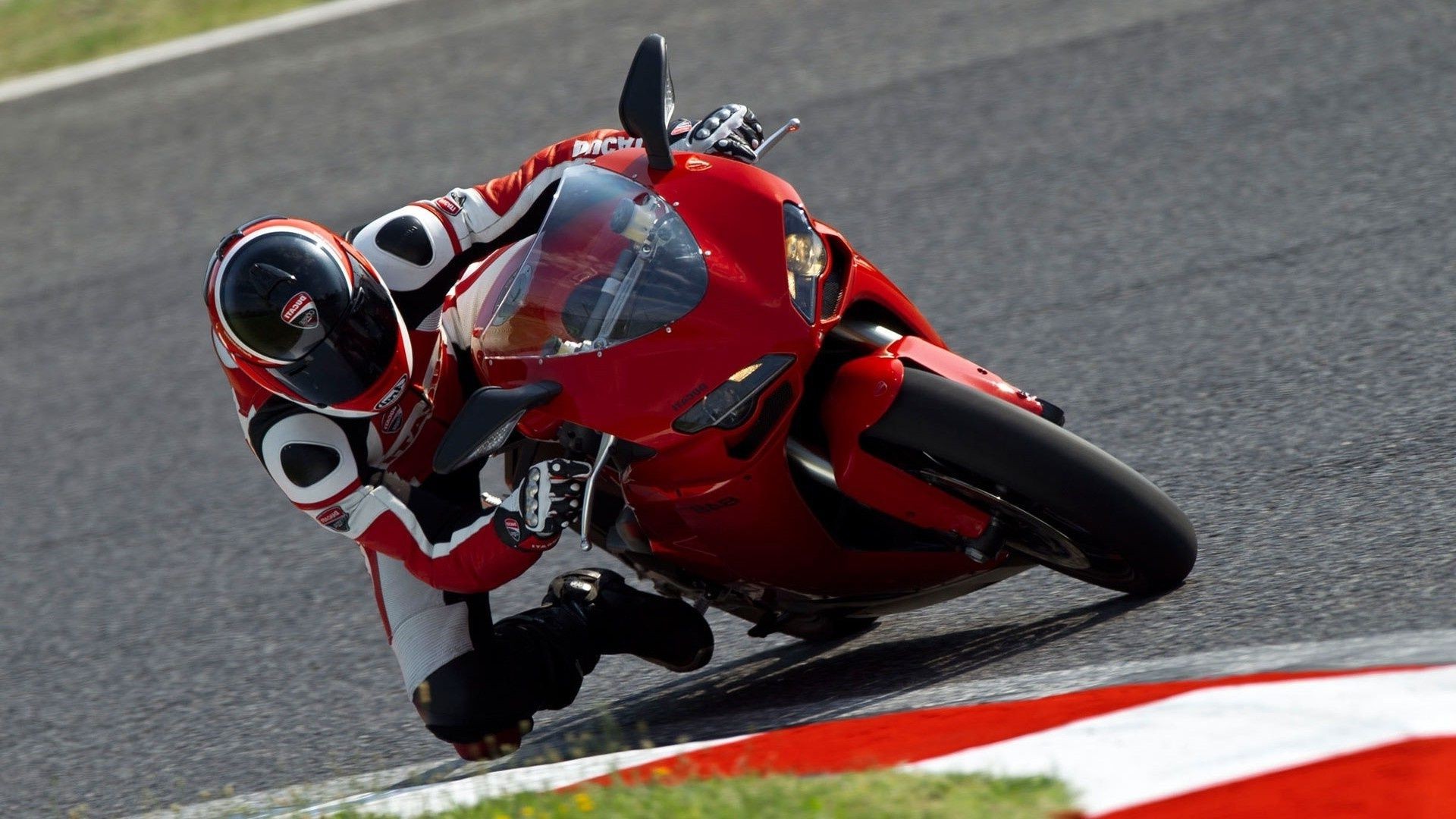 sport bike racing bike konkurs pospiesz się mistrzostwa tor szybki napęd samochód sport racer maszyna moc opony akcja system transportu