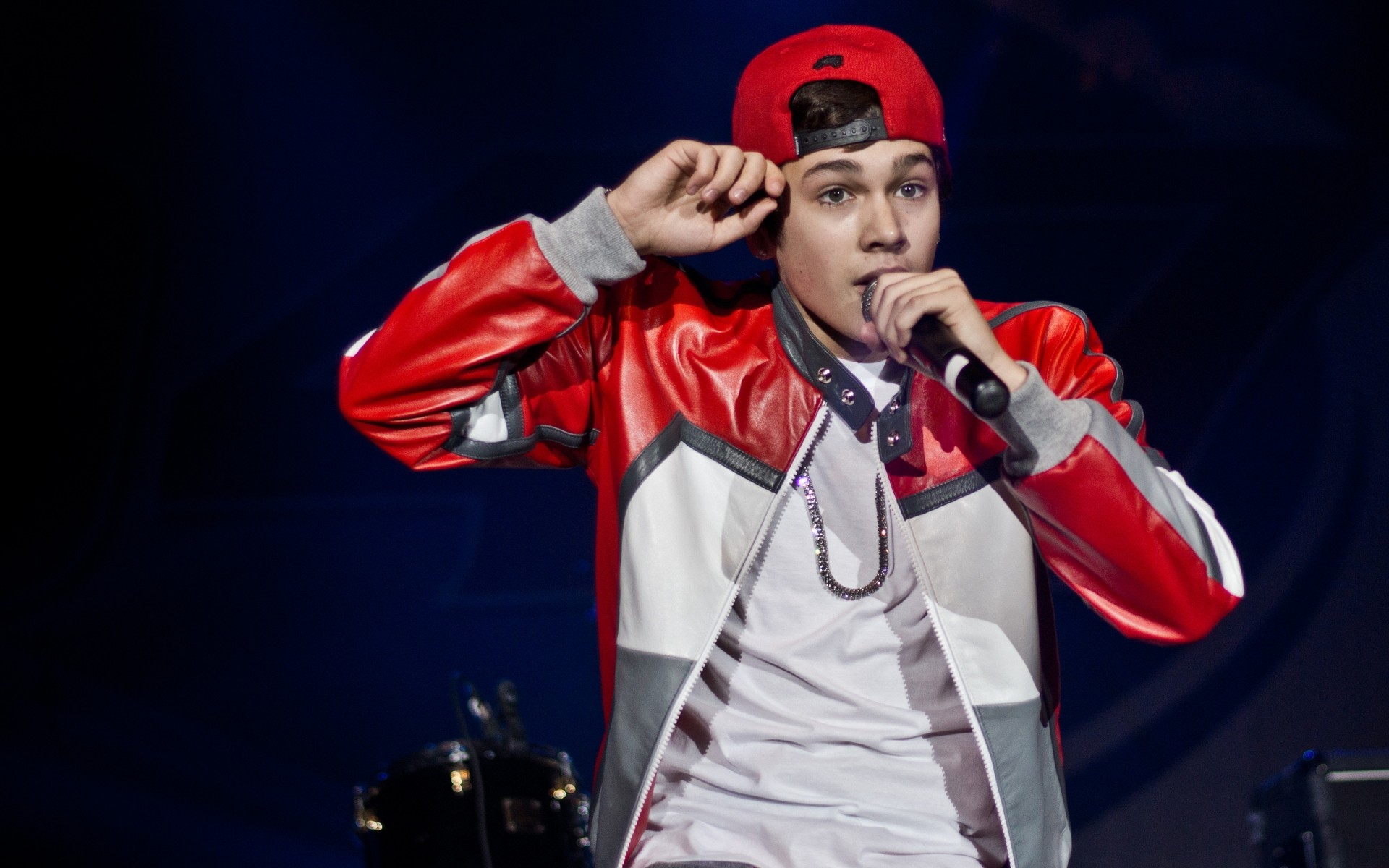 músicos rendimiento concierto música estadio músico cantante austin mahone