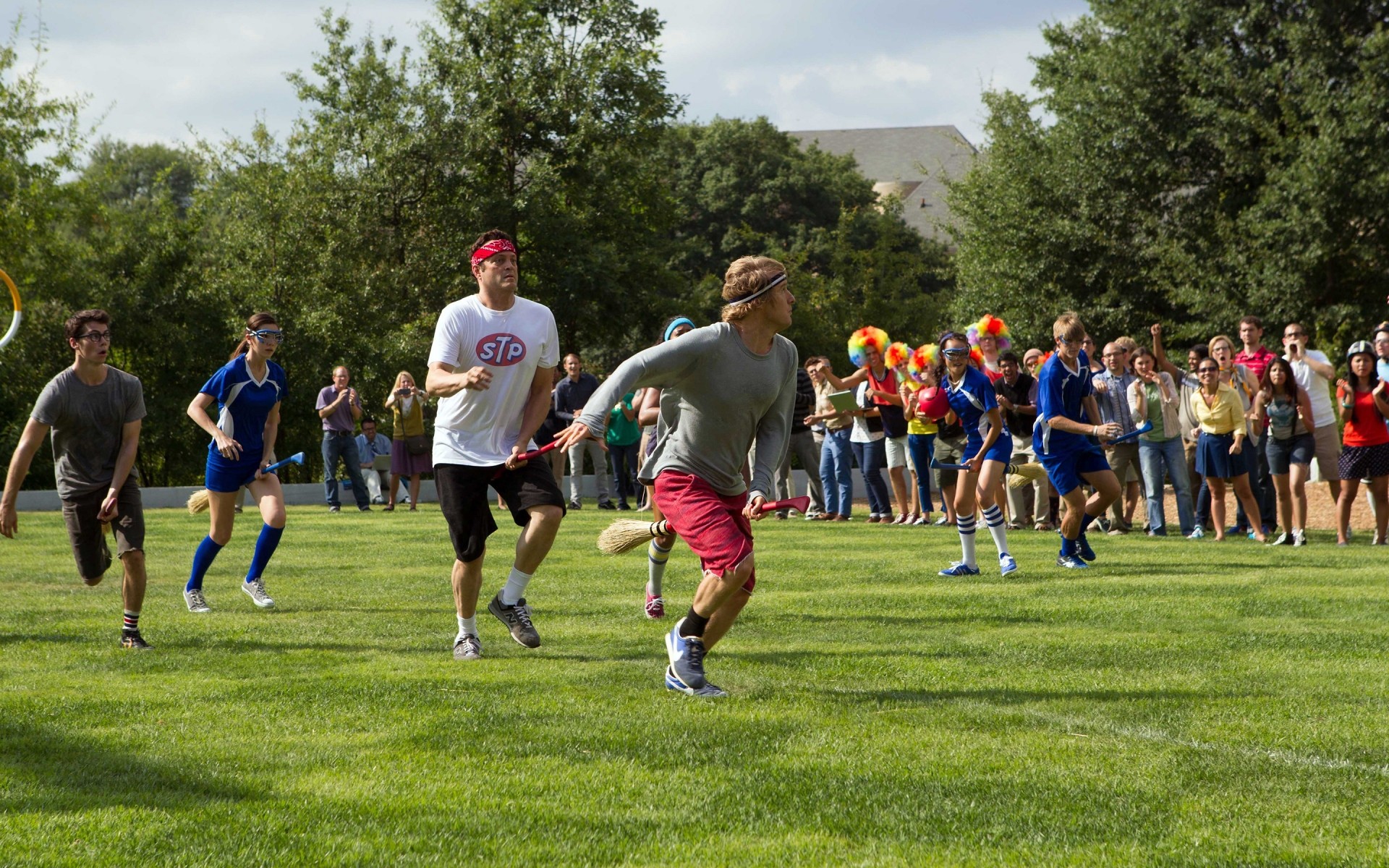 filme wettbewerb sportler freizeit ball bewegung fußball bewegung sport spiele erholung aktion fußball sportgeräte tragen gruppe läufer mann vergnügen rugby