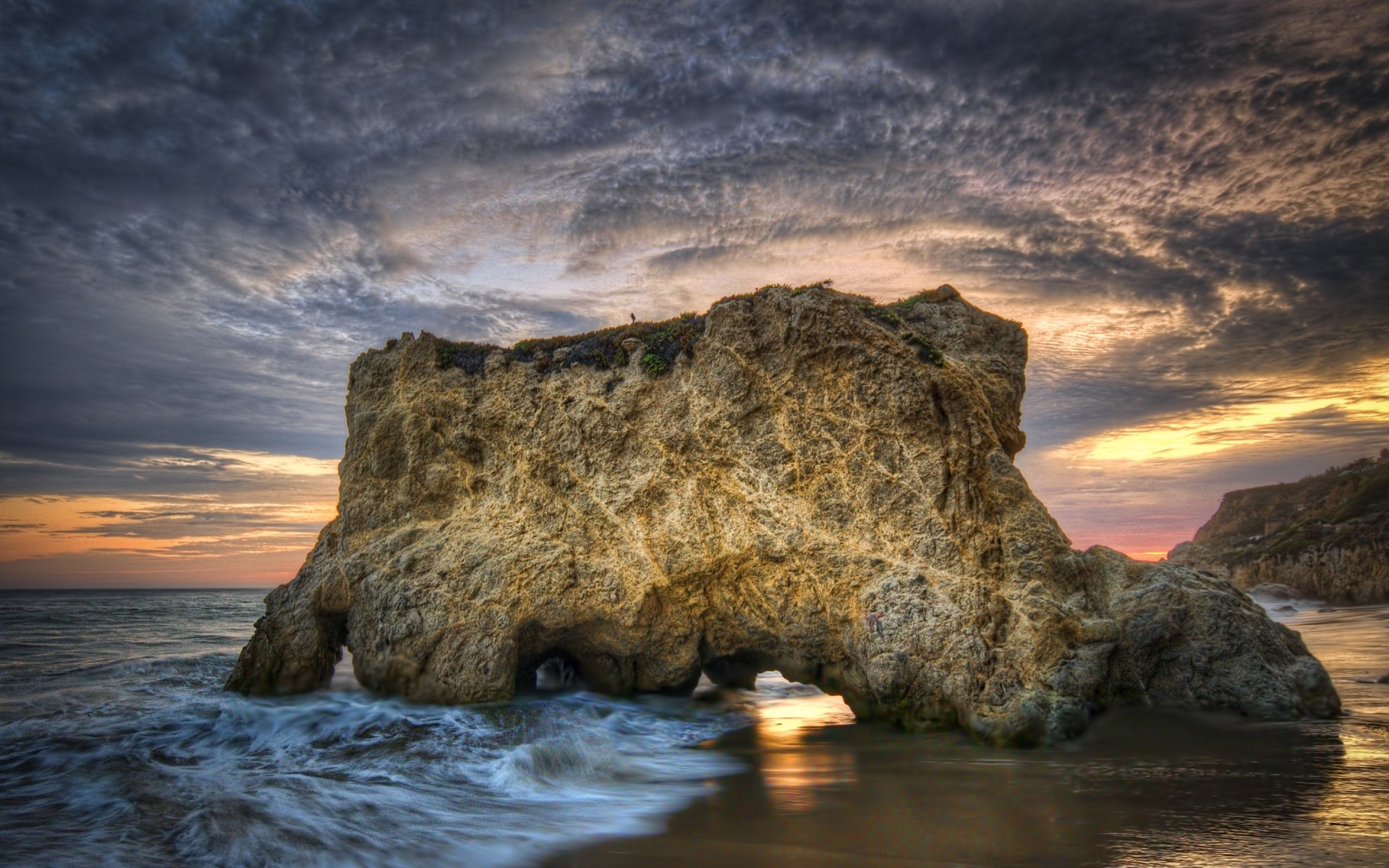 paesaggio acqua tramonto mare paesaggio roccia mare oceano spiaggia cielo viaggi sera natura alba all aperto scenico paesaggio tempesta crepuscolo riflessione pietre