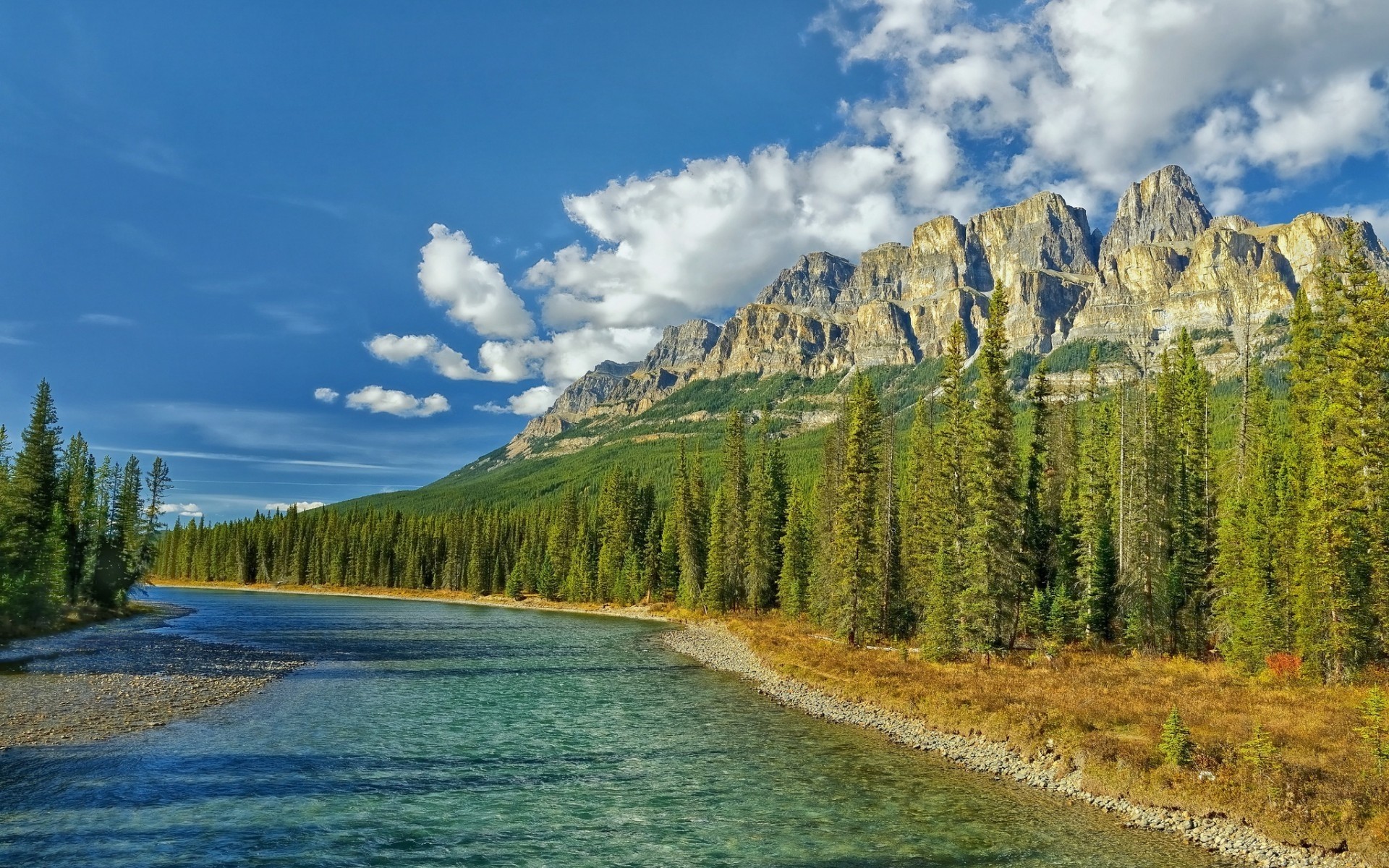 paysage bois nature à l extérieur paysage bois eau scénique montagnes voyage ciel lac conifères sauvage rivière montagnes ciel bleu forêt