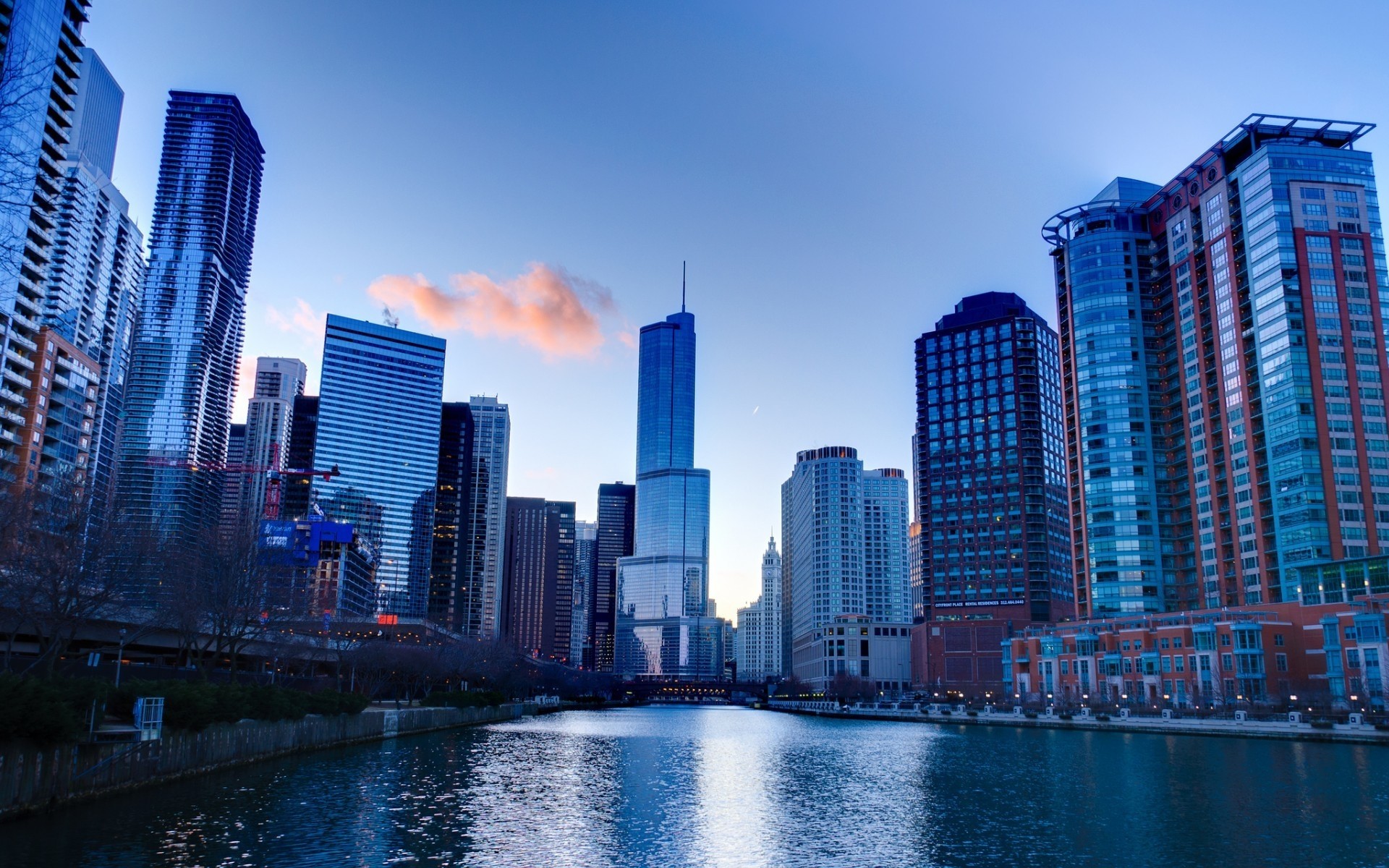 eua cidade centro da cidade arranha-céu arquitetura skyline cidade escritório casa o negó cio urbano crepúsculo beira-mar moderno reflexão finança céu alto torre viagens rio chicago illinois paisagem