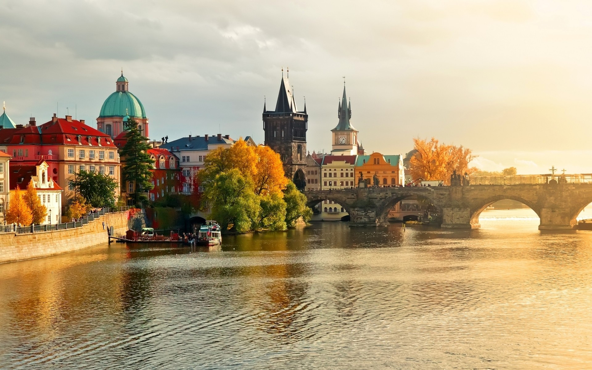 diğer şehirler mimari nehir seyahat şehir su ev gökyüzü eski kale açık havada kilise köprü alacakaranlık turizm turistik katedral sermaye kültür akşam prag manzara