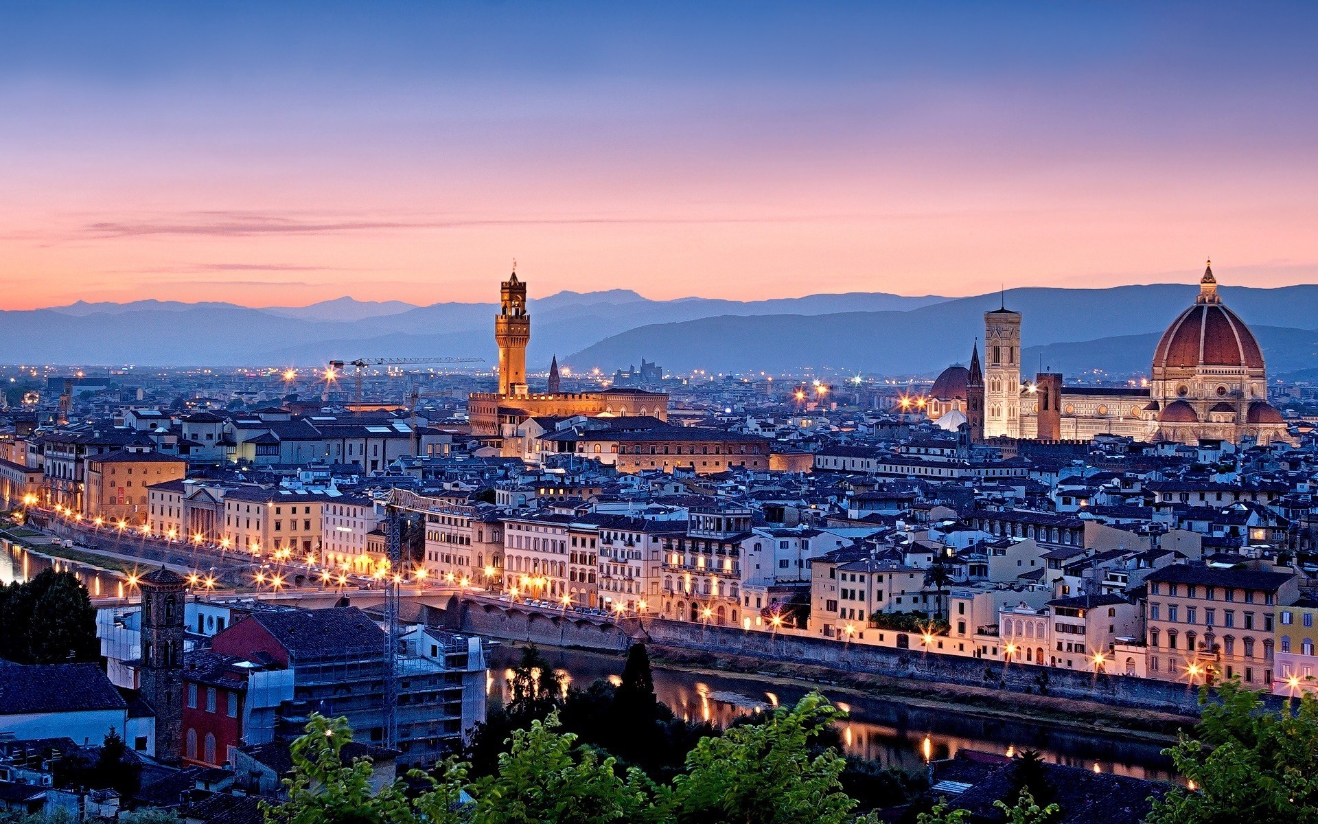 italien architektur stadt reisen stadt skyline dämmerung abend haus sonnenuntergang im freien panorama himmel hintergrundbeleuchtung wasser städtisch spektakel kirche florenz toskana