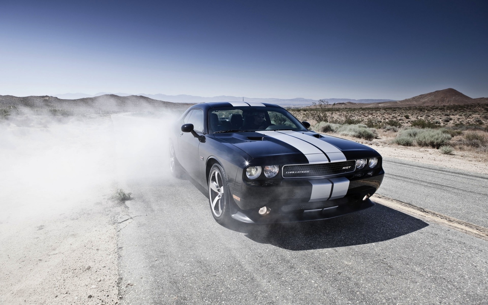 dodge voiture voiture route système de transport asphalte voyage neige dépêchez-vous ciel dodge challenger dodge challenger cpt voiture de muscle