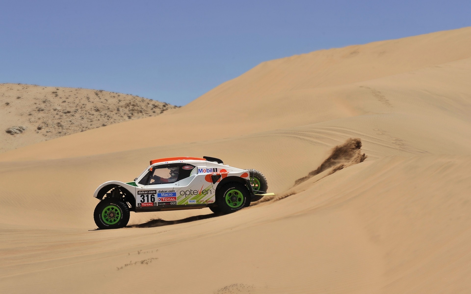 deporte desierto carreras competencia acción aventura pista arena coche prisa terreno coche deriva rally