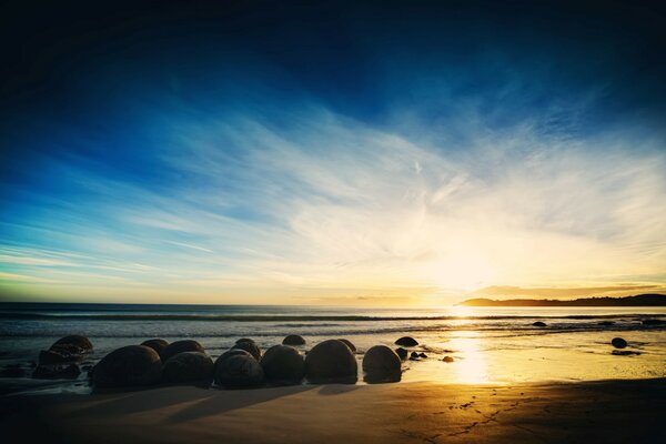 Paysage de l aube sur la plage