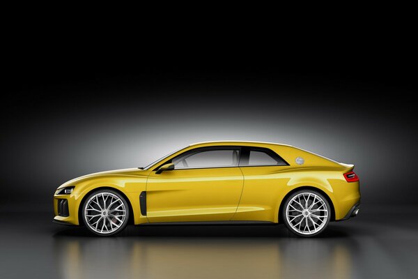 Profil de la nouvelle voiture jaune Audi