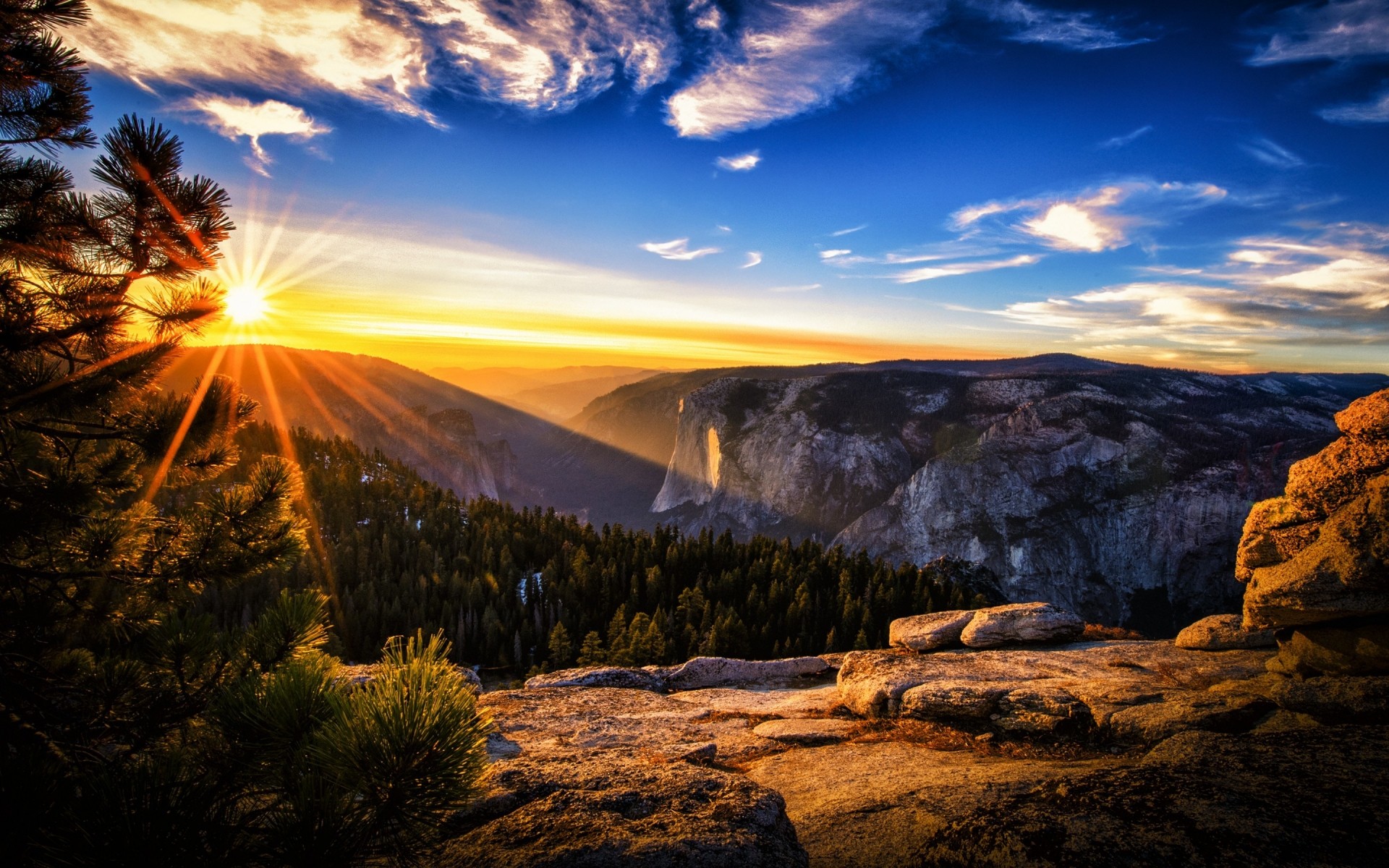 paysage coucher de soleil aube voyage ciel montagnes soir paysage crépuscule nature à l extérieur rock soleil eau beau temps montagnes forêt