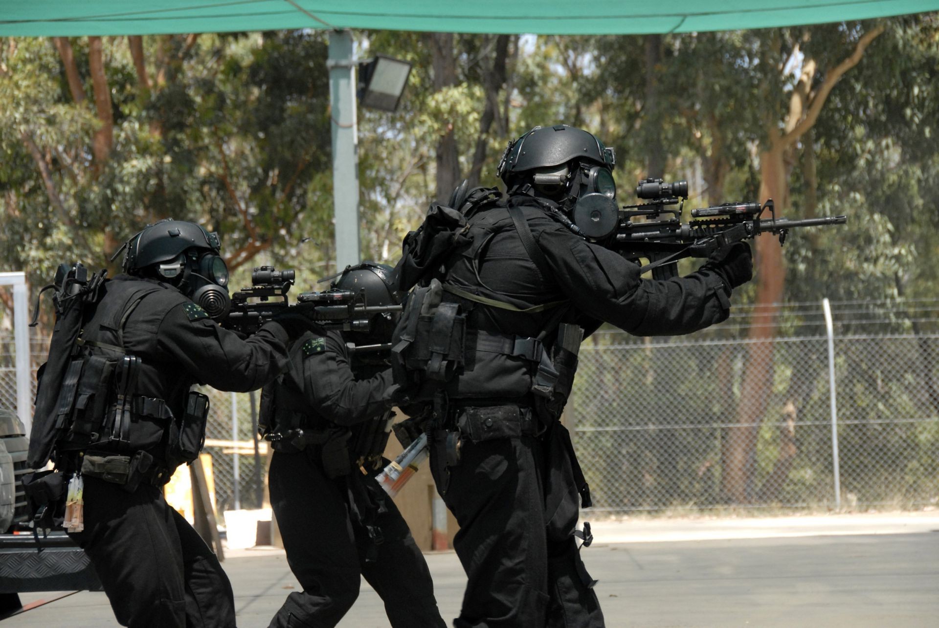 forças especiais polícia crime arma militar arma exército batalha força guerra segurança soldado ação rifle uniforme