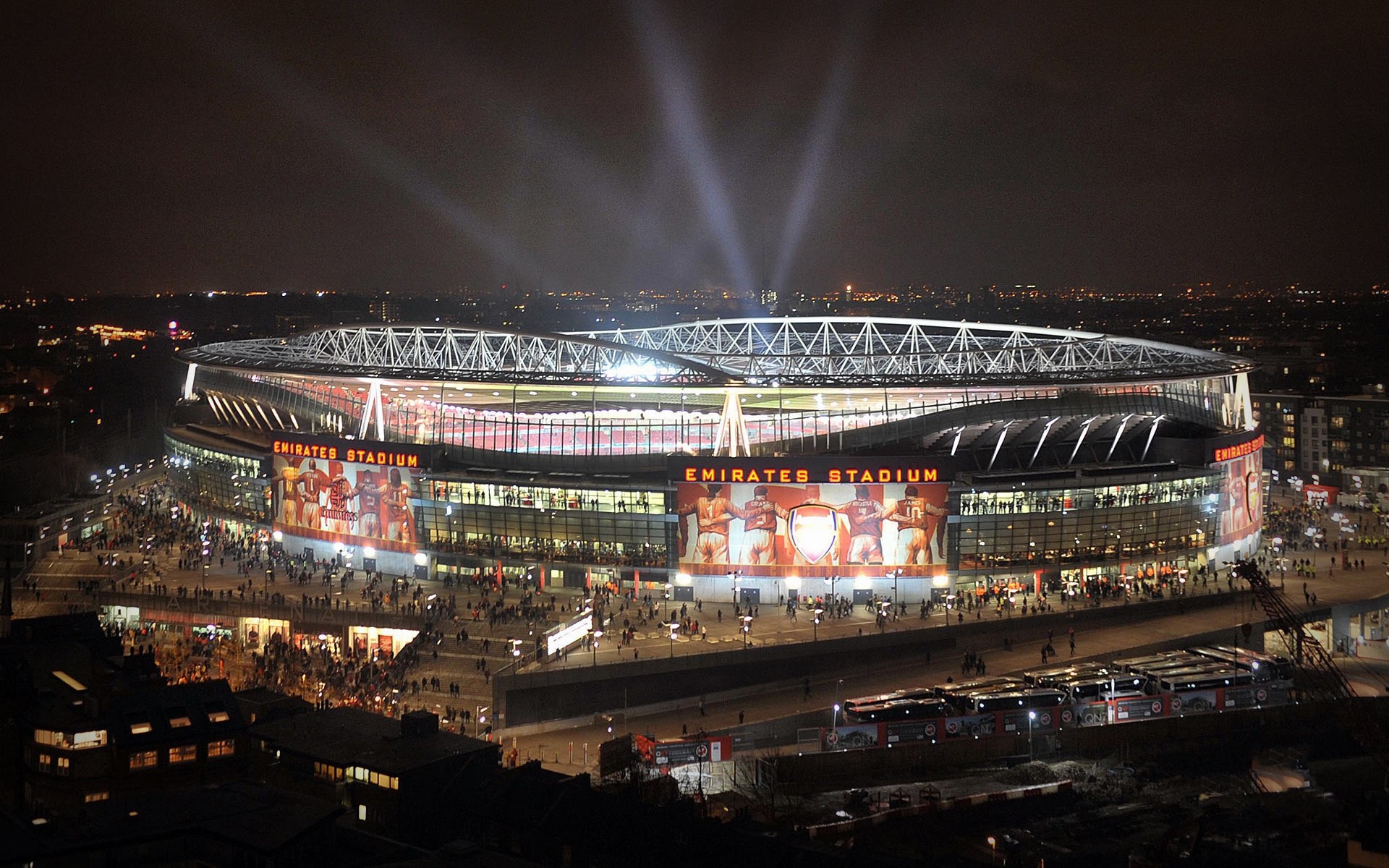 futebol cidade casa viagens estádio competição luz ponte noite futebol arquitetura estrada rio fã de esportes noite inglaterra