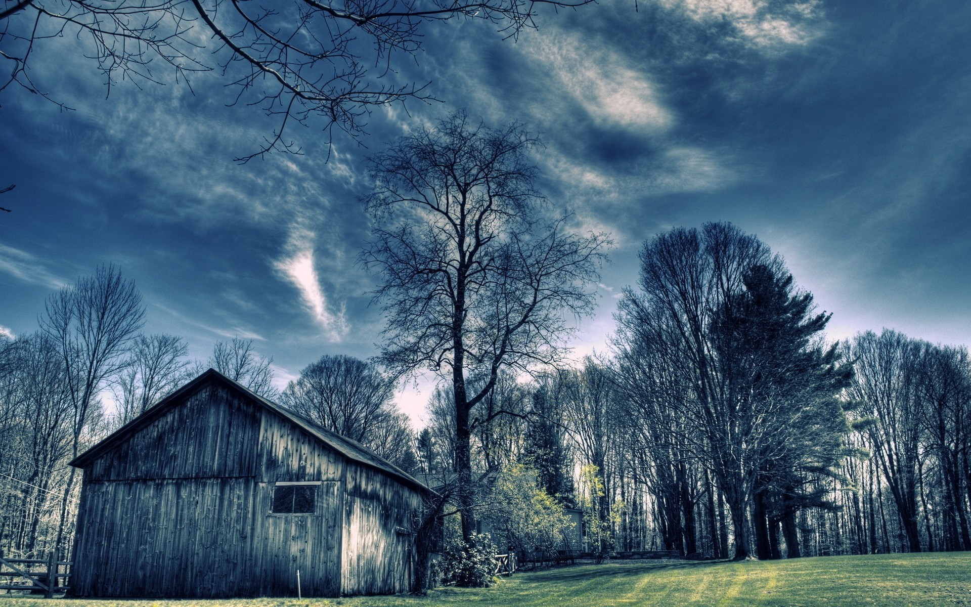 landschaft scheune baum landschaft holz des ländlichen natur haus himmel im freien gras landschaft bauernhof herbst licht wald feld