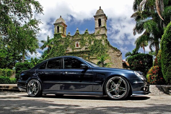 Parked car next to the castle