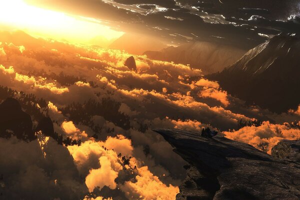 Nuvens acima da terra na luz do sol