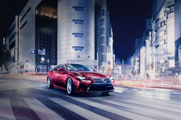 Lexus ha conquistado las carreteras de todas las ciudades