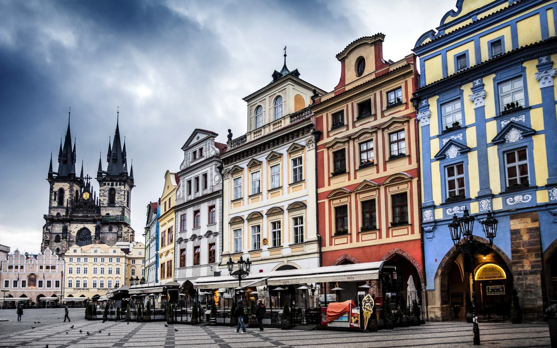 andere städte architektur reisen stadt haus straße stadt tourismus im freien himmel städtisch alt stadt sehenswürdigkeit spektakel fassade prag