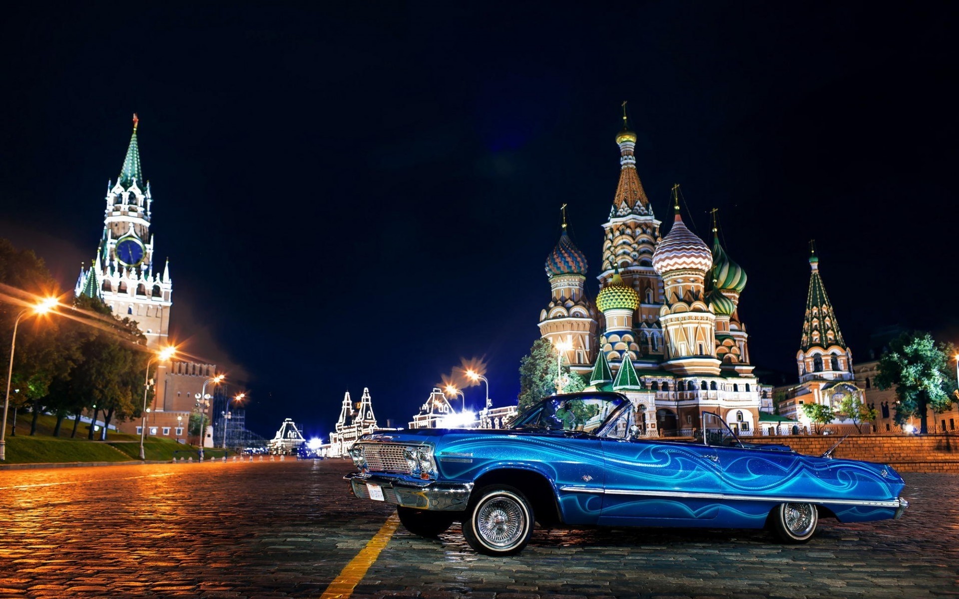 chevrolet architektura podróże kościół kreml miasto katedra na zewnątrz rzeka dom woda niebo stary chevrolet impala klasyczne samochody zabytkowe samochody stare samochody moskwa