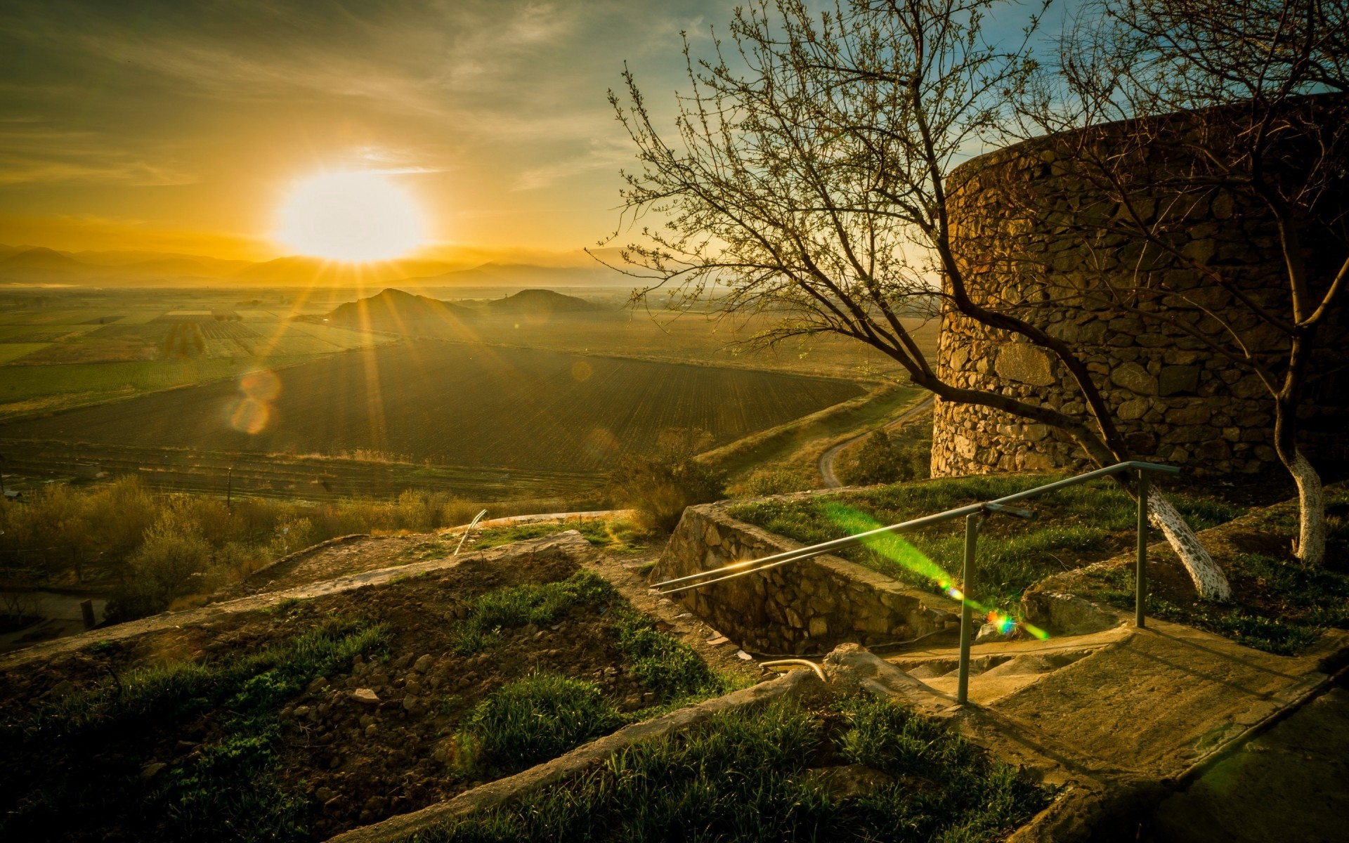 otras ciudades paisaje amanecer atardecer naturaleza árbol luz noche viajes cielo niebla agua al aire libre madera niebla crepúsculo otoño sol río amanecer armenia ararat tierra