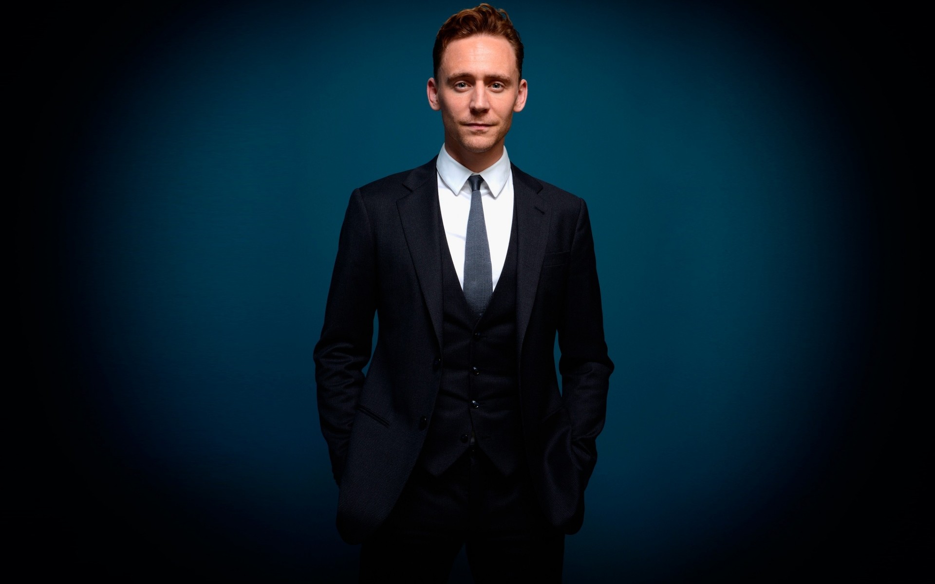 erkekler bir iş adam portre yetişkin tom hiddleston aktörler ünlüler ünlüler