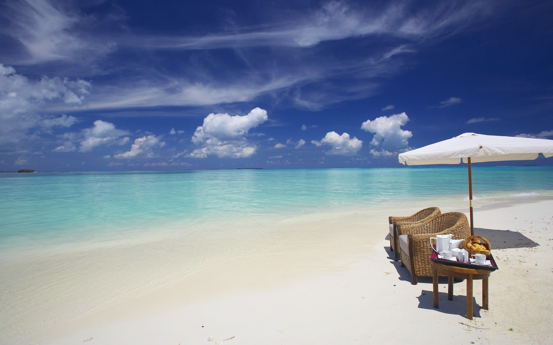 paysage plage sable eau détente voyage mer tropical île océan paysage soleil idylle vacances été exotique beau temps chaise mer station balnéaire maldives paysage magnifique