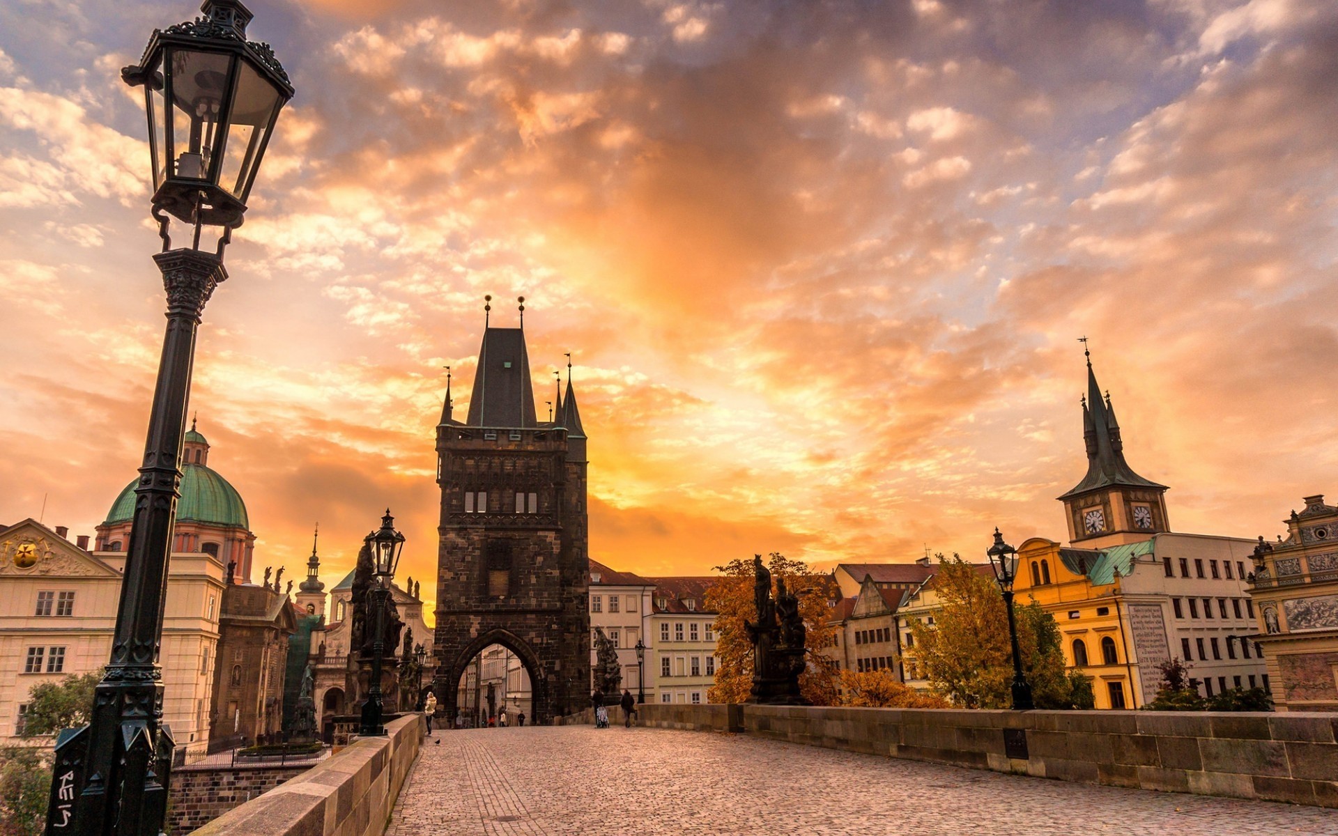 andere städte architektur reisen im freien stadt sonnenuntergang himmel dämmerung gotik haus straße alt am abend prag brücke landschaft schön