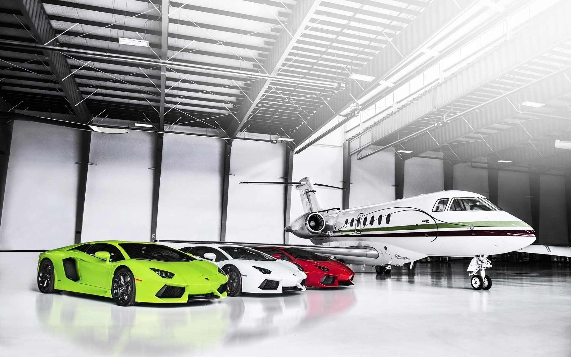 lamborghini transportsystem flughafen auto flugzeug geschwindigkeit auto reisen abreise flugzeug schnell geschäft stau motor ausstellung drinnen garage sportwagen muscle cars flugzeug