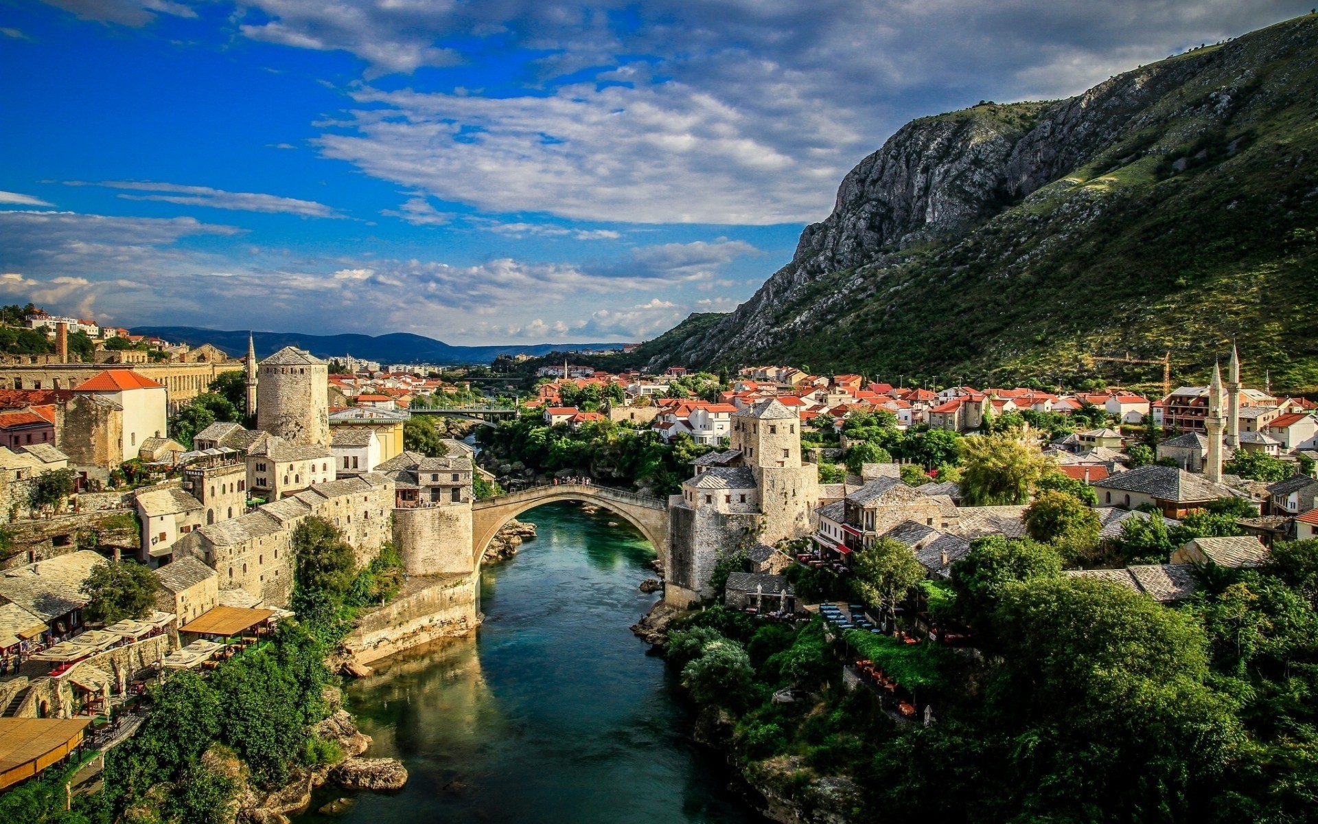 diğer şehirler mimari seyahat şehir şehir sular manzara kilise ev ev turizm nehir manzara şehir tepe denizler panoramik kale turistik eski mostar bosna hersek