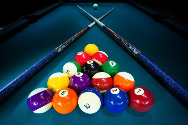 Billard Brettspiel spielen