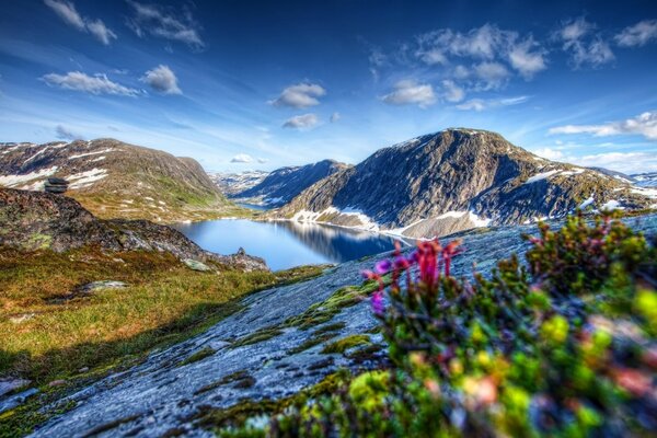 Viaje de primavera a los lagos de montaña