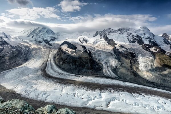 Verschneite Landschaften, Berge und Gletscher