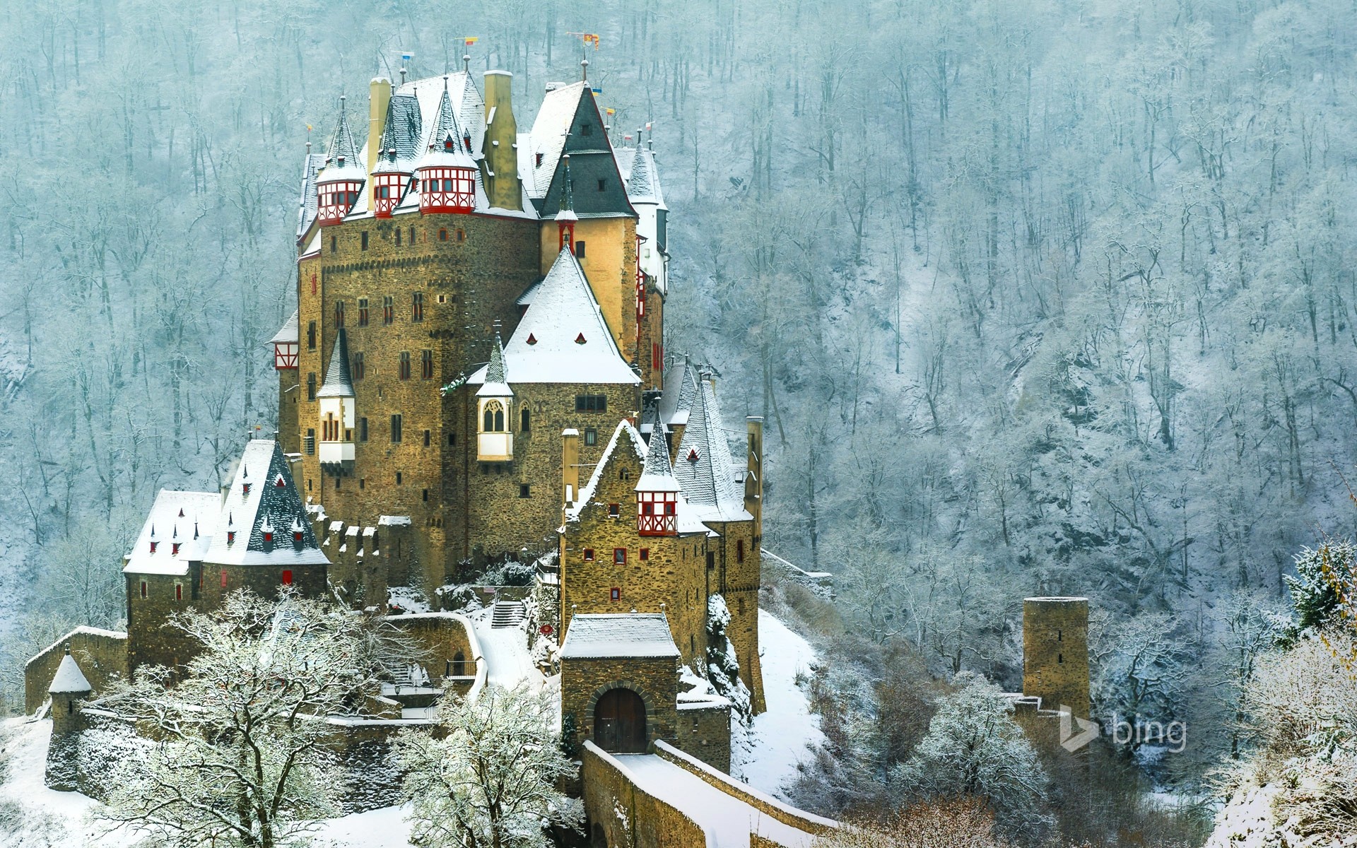 alemanha casa arquitetura viagens velho ao ar livre paisagem neve casa inverno montanhas árvore colina eltz castelo montanhas