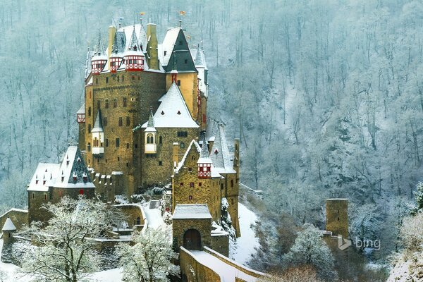 德国山中古城堡