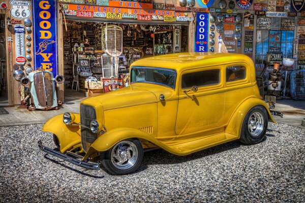 Ford retro em amarelo