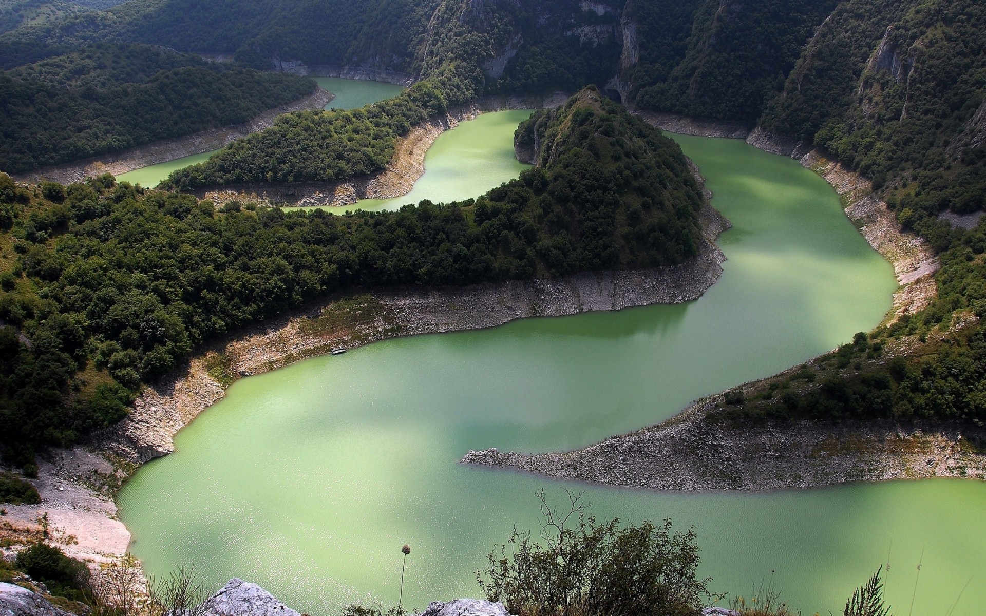 其他城市 水 景观 河 湖 旅游 风景 树 山 自然 山谷 户外 木材 娱乐 环境 uvac 塞尔维亚 山 森林