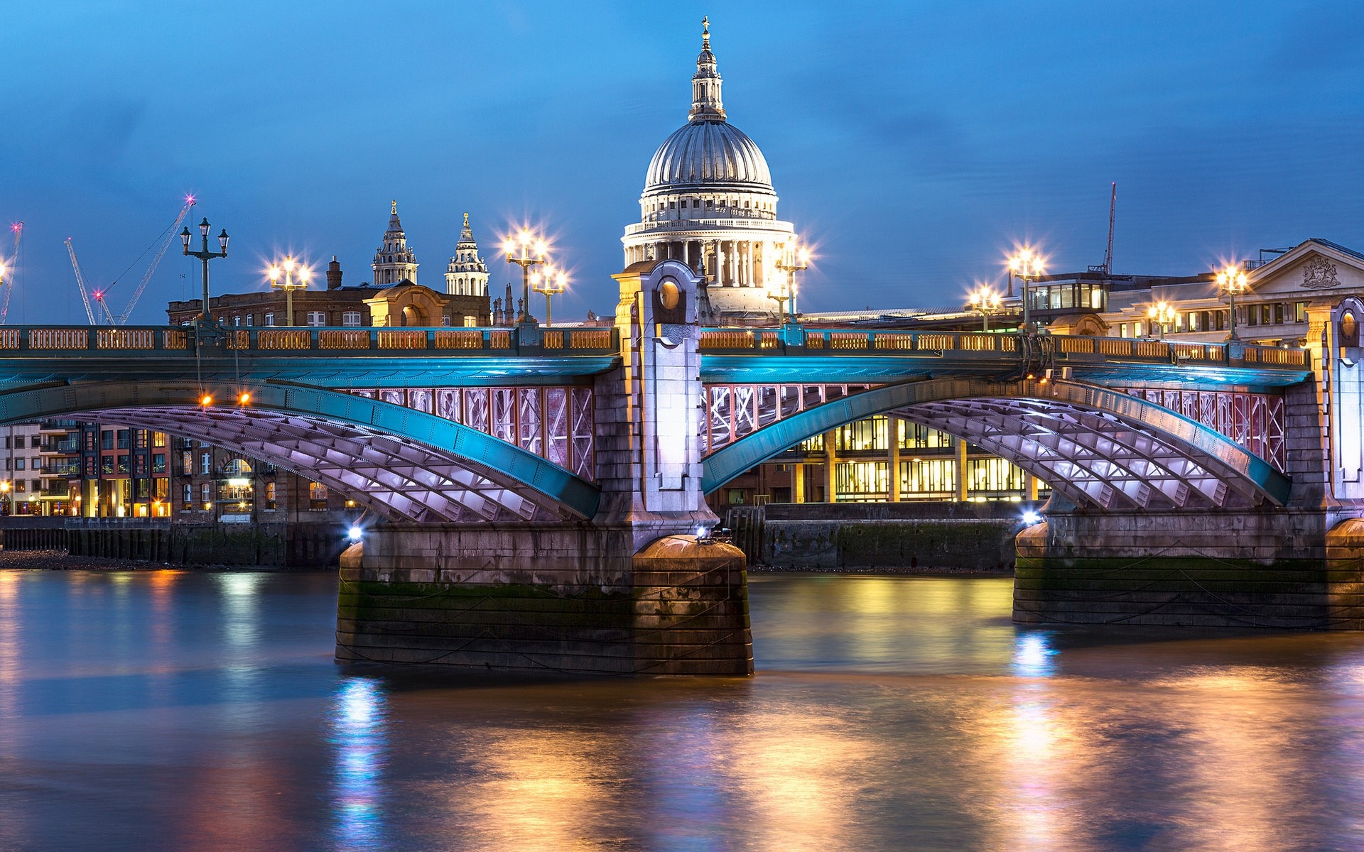 royaume-uni pont rivière voyage architecture ville eau crépuscule point de repère maison soir urbain ciel rétro-éclairé réflexion à l extérieur ville capitale coucher de soleil lumière pont blackfriars londres angleterre