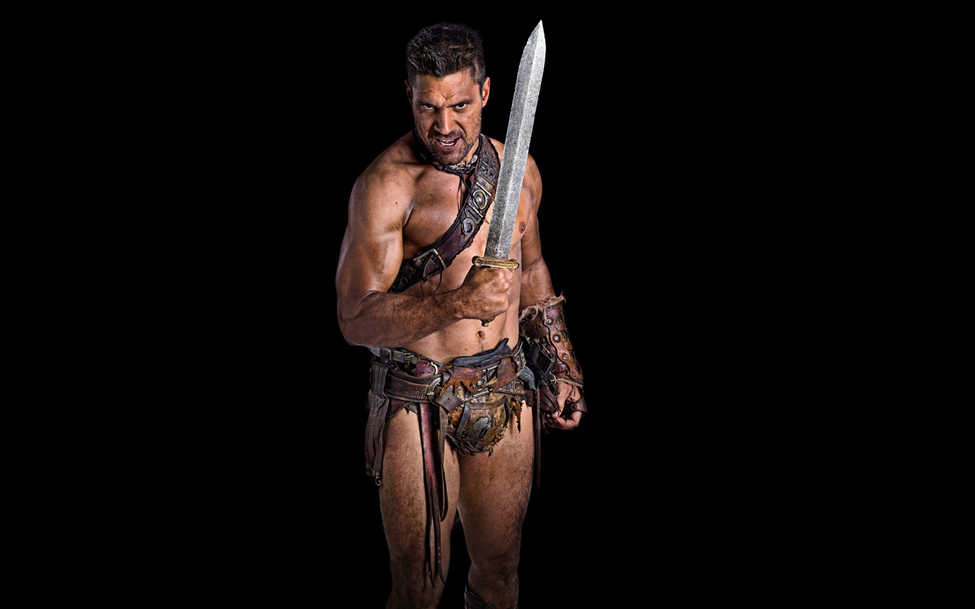 series de televisión hombre solo armas adulto atleta fuerza fuerte desnudo oscuro camisas espada muscular crixus spartacus sangre y arena spartacus