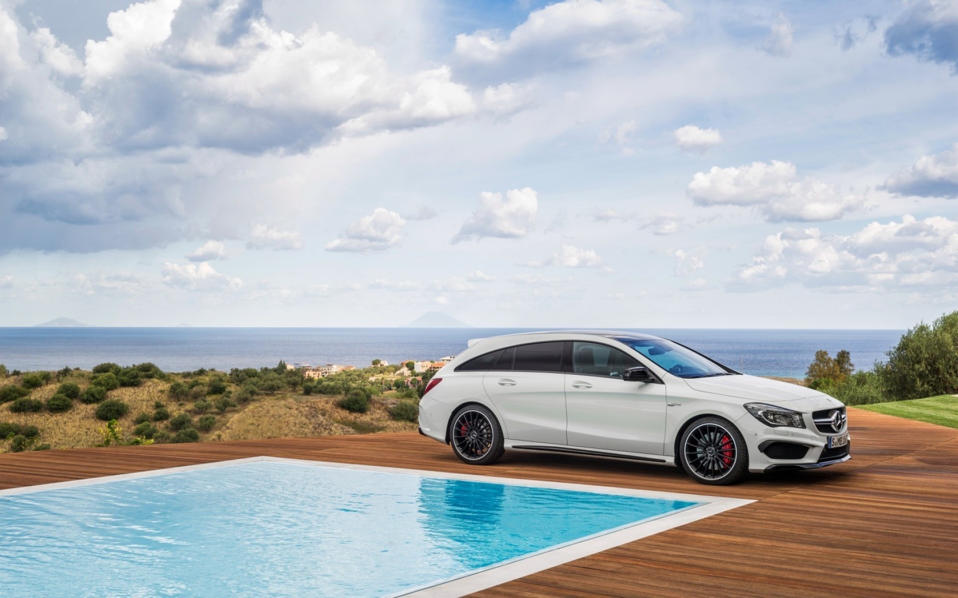 mercedes-benz viaggi auto acqua cielo estate vacanza mercedes cla 45 amg