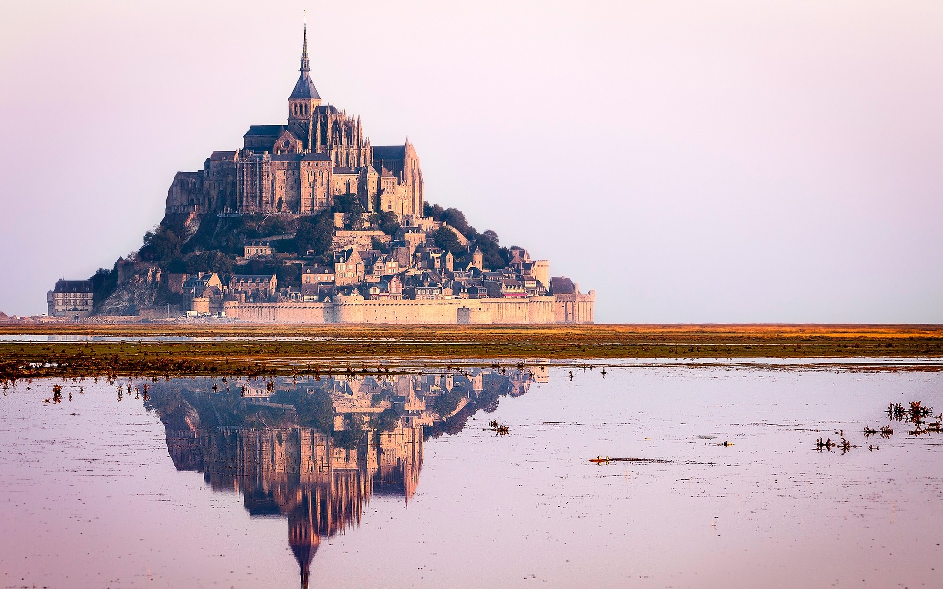 fransa seyahat mimari su gökyüzü açık havada yansıma alacakaranlık ev din nehir mont-saint-michel kale manzara