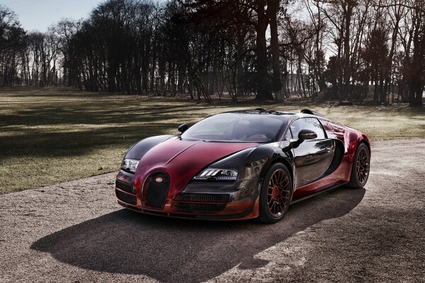 Poważny wygląd nowego czerwonego Bugatti