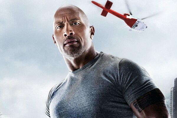 Dwayne Johnson ın portresi. Filmdeki çerçeve