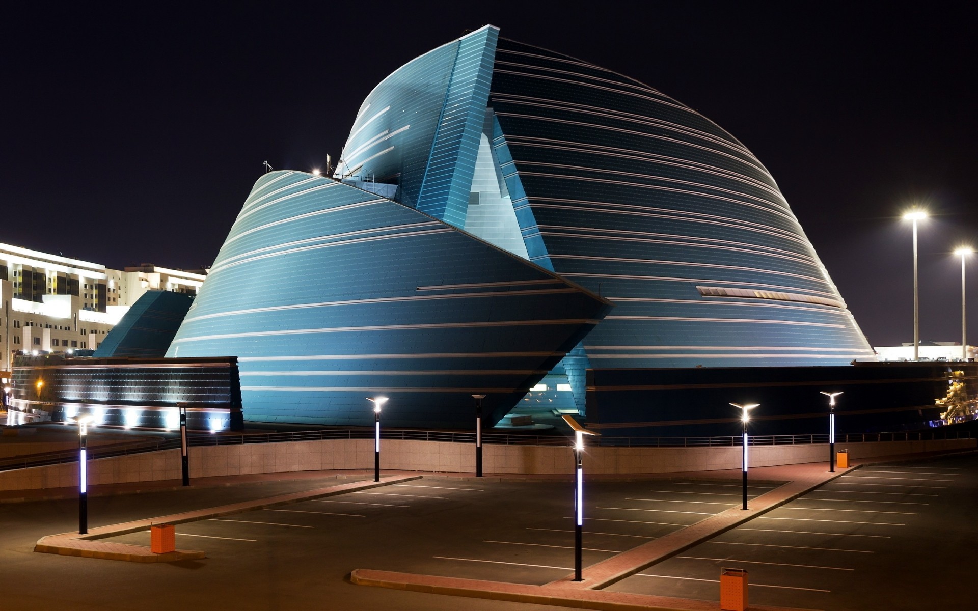 современные путешествия архитектура дом опера город небо футуристический свет отражение бизнес городской вечером транспортная система центр города небоскреб сумрак современные ночь
