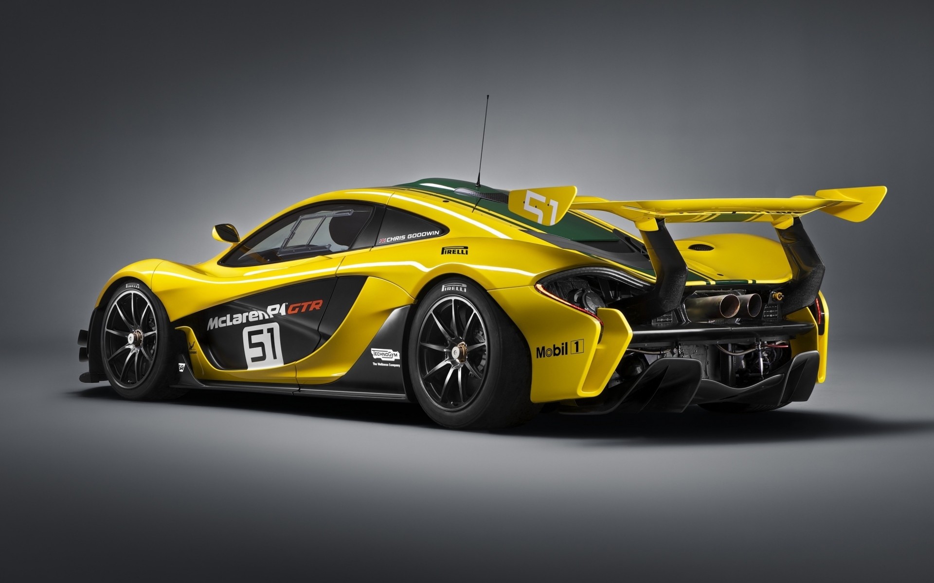 mclaren auto auto corsa veloce correre guidare concorso sistema di trasporto ruote campionato pista azione macchina motore potenza