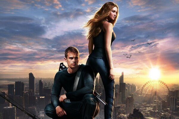 Cartel divergente con los protagonistas