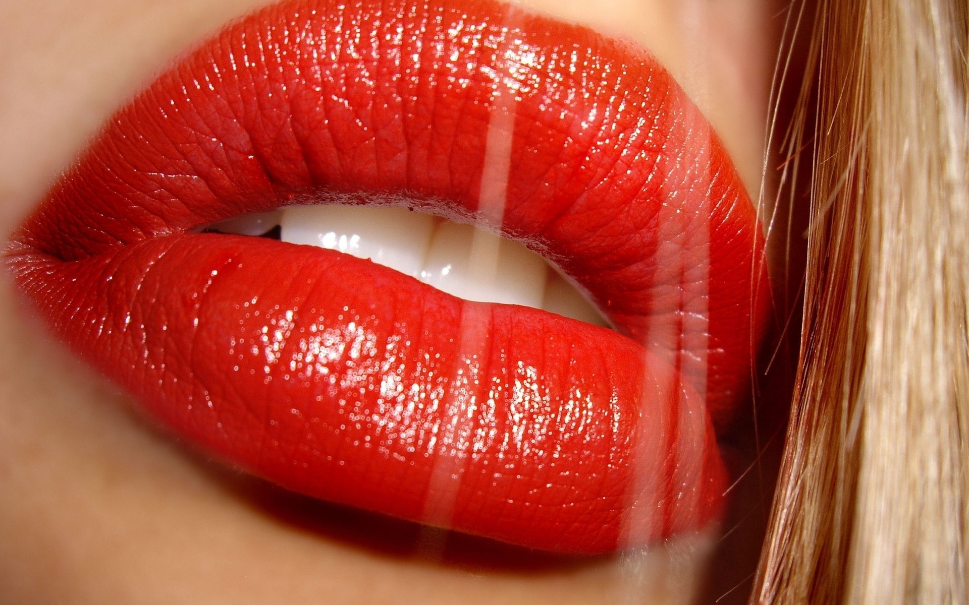 губы женщина помада гламур мода сексуальный яркий кожа довольно зубы женщина красивые блондинка