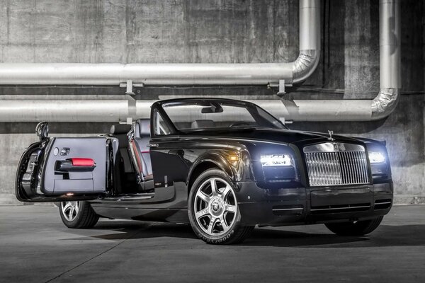 Sistema di trasporto Rolls royce