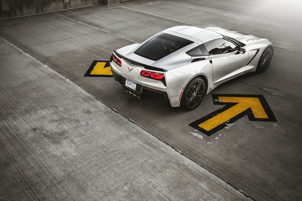 Voiture chevrolet gris