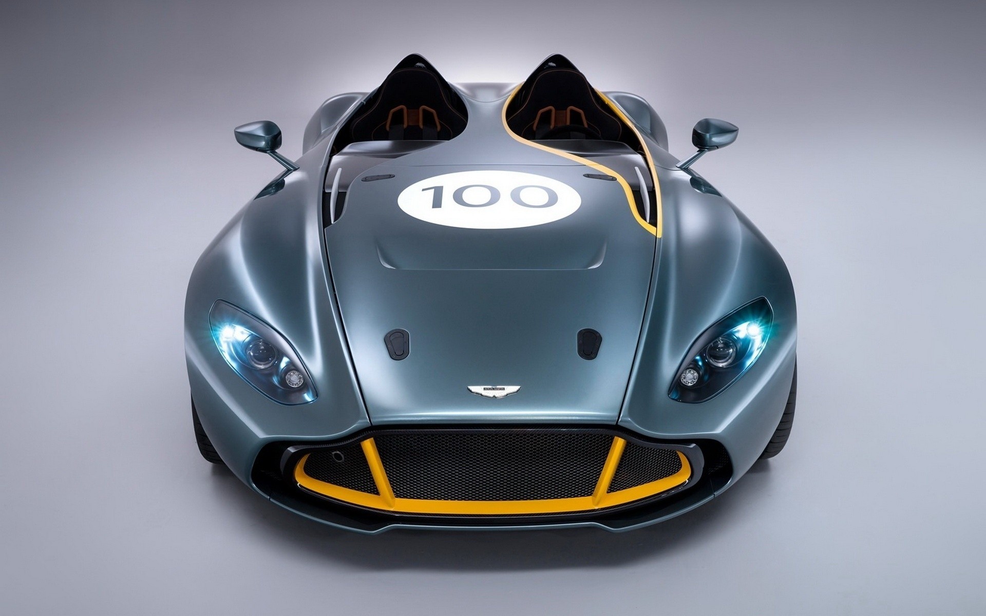 aston martin coche ruedas coche carreras aston martin cc100